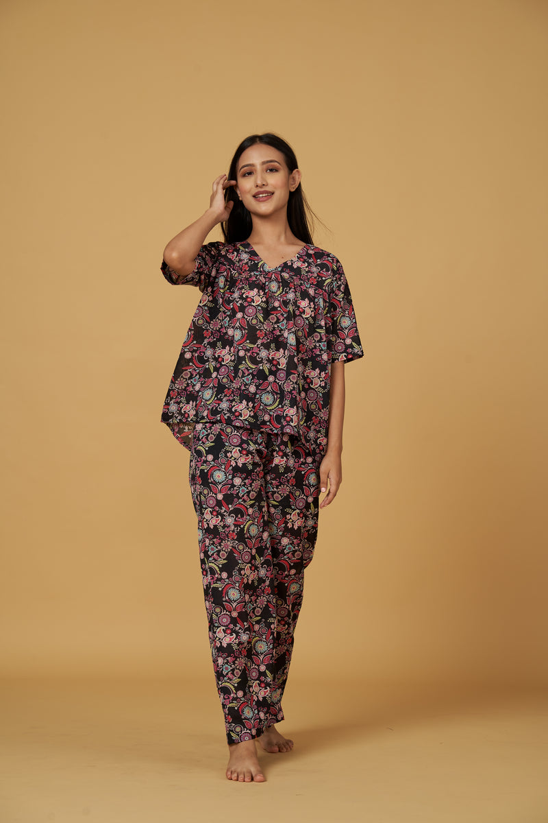 BLACK ROSE LOUNGEWEAR SET